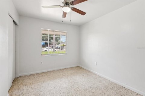 Villa ou maison à vendre à Tampa, Floride: 4 chambres, 153.85 m2 № 1884027 - photo 20