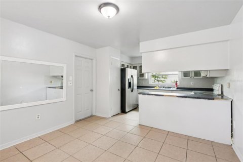 Villa ou maison à vendre à Tampa, Floride: 4 chambres, 153.85 m2 № 1884027 - photo 5