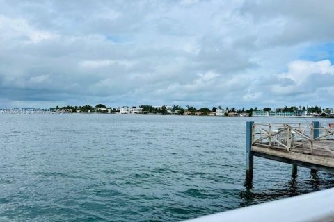 Снять в аренду кондоминиум в Майами-Бич, Флорида 1 спальня, 98.2м2, № 2013188 - фото 7