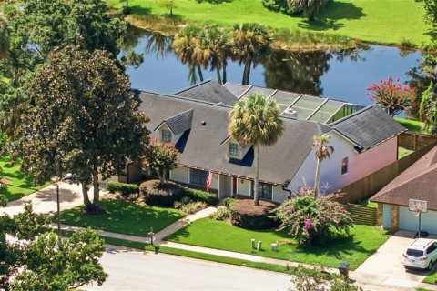 Villa ou maison à Longwood, Floride 4 chambres, 220.74 m2 № 2297253