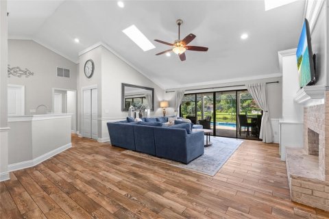 Villa ou maison à vendre à Longwood, Floride: 4 chambres, 220.74 m2 № 2297253 - photo 4