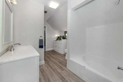 Casa en venta en Sarasota, Florida, 4 dormitorios, 246.75 m2 № 2091872 - foto 22