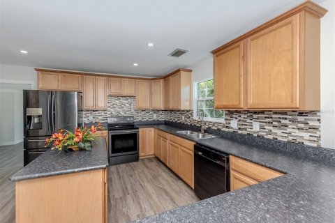 Casa en venta en Sarasota, Florida, 4 dormitorios, 246.75 m2 № 2091872 - foto 14