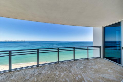 Copropriété à vendre à Hollywood, Floride: 3 chambres, 257.99 m2 № 1979430 - photo 6