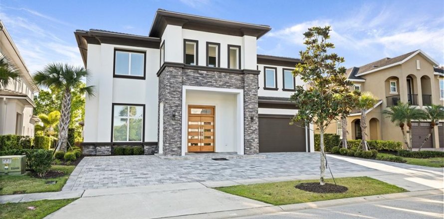 Casa en Four Corners, Florida 10 dormitorios, 806.02 m2 № 1915258