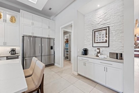Casa en venta en Four Corners, Florida, 10 dormitorios, 806.02 m2 № 1915258 - foto 13