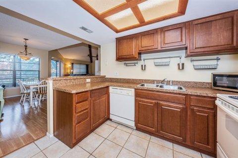 Copropriété à vendre à Palm Harbor, Floride: 2 chambres, 97.55 m2 № 2201725 - photo 9