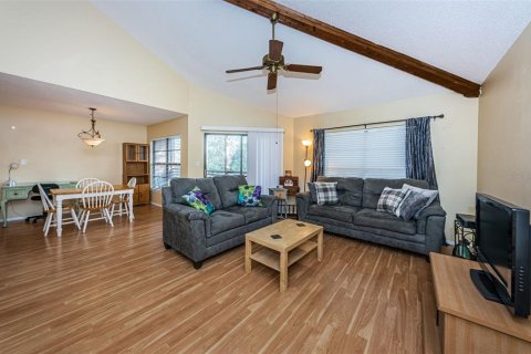 Copropriété à vendre à Palm Harbor, Floride: 2 chambres, 97.55 m2 № 2201725 - photo 6