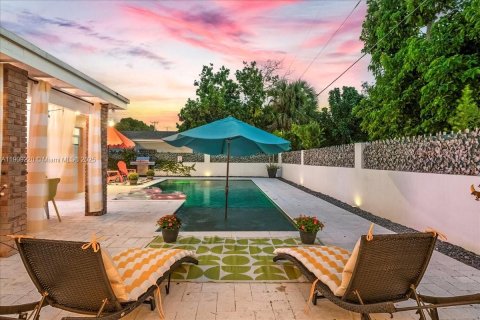 Villa ou maison à vendre à Miami, Floride: 3 chambres, 145.21 m2 № 1965257 - photo 5
