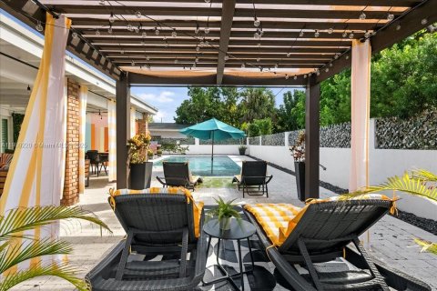 Villa ou maison à vendre à Miami, Floride: 3 chambres, 145.21 m2 № 1965257 - photo 14