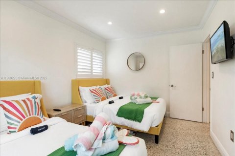 Villa ou maison à vendre à Miami, Floride: 3 chambres, 145.21 m2 № 1965257 - photo 12