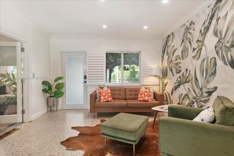 Villa ou maison à vendre à Miami, Floride: 3 chambres, 145.21 m2 № 1965257 - photo 21