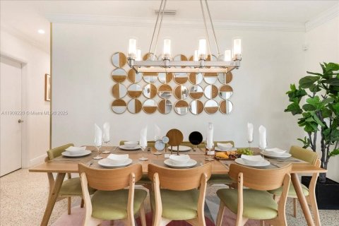 Villa ou maison à vendre à Miami, Floride: 3 chambres, 145.21 m2 № 1965257 - photo 23