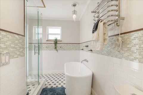 Villa ou maison à vendre à Miami, Floride: 3 chambres, 145.21 m2 № 1965257 - photo 30