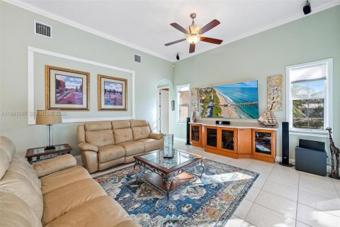 Villa ou maison à vendre à West Palm Beach, Floride: 4 chambres, 323.02 m2 № 2026840 - photo 10