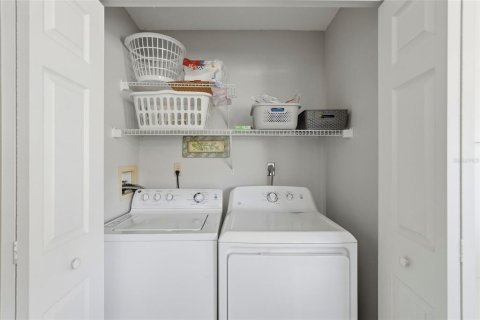 Condo in Saint Petersburg, Florida, 2 bedrooms № 2103225 - photo 21
