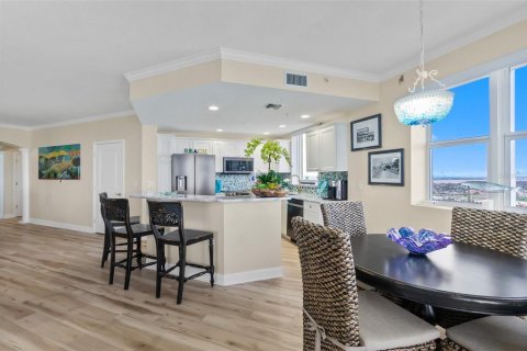 Condo in Daytona Beach, Florida, 3 bedrooms  № 1555898 - photo 20