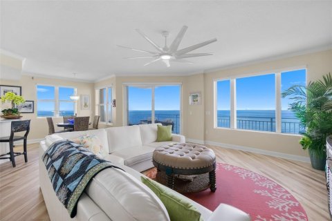 Condo in Daytona Beach, Florida, 3 bedrooms  № 1555898 - photo 16