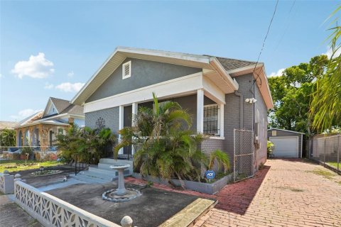 Casa en venta en Tampa, Florida, 3 dormitorios, 98.1 m2 № 2430653 - foto 3