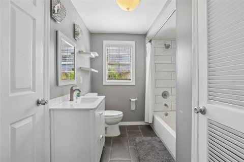 Casa en venta en Tampa, Florida, 3 dormitorios, 98.1 m2 № 2430653 - foto 20