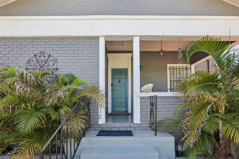 Casa en venta en Tampa, Florida, 3 dormitorios, 98.1 m2 № 2430653 - foto 4