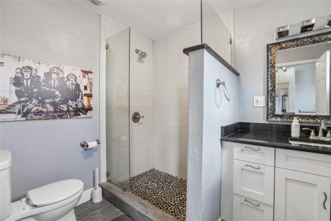 Casa en venta en Tampa, Florida, 3 dormitorios, 98.1 m2 № 2430653 - foto 16