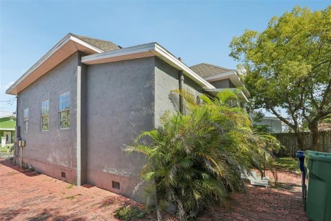 Casa en venta en Tampa, Florida, 3 dormitorios, 98.1 m2 № 2430653 - foto 28