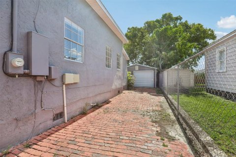 Casa en venta en Tampa, Florida, 3 dormitorios, 98.1 m2 № 2430653 - foto 29