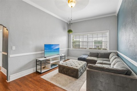 Casa en venta en Tampa, Florida, 3 dormitorios, 98.1 m2 № 2430653 - foto 7