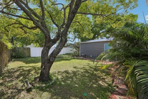 Casa en venta en Tampa, Florida, 3 dormitorios, 98.1 m2 № 2430653 - foto 26
