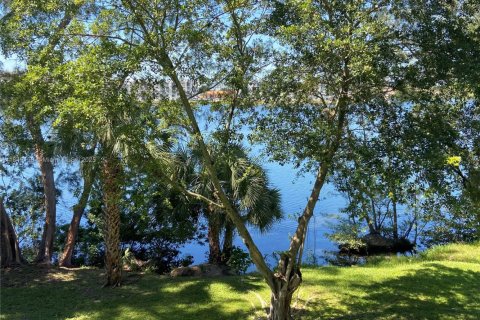 Condominio en venta en Hialeah Gardens, Florida, 1 dormitorio, 70.61 m2 № 1936689 - foto 18