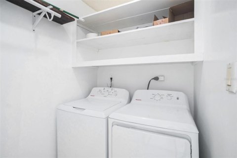 Touwnhouse à vendre à Tampa, Floride: 2 chambres, 112.88 m2 № 1824439 - photo 23