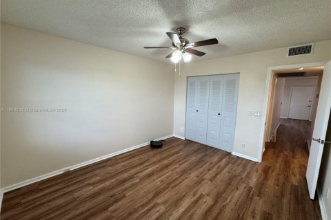 Copropriété à louer à Pembroke Pines, Floride: 2 chambres, 88.54 m2 № 1947251 - photo 13