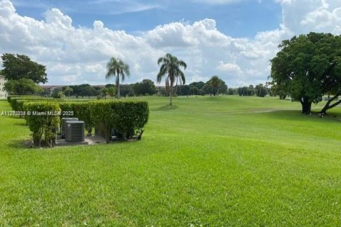 Copropriété à louer à Pembroke Pines, Floride: 2 chambres, 88.54 m2 № 1947251 - photo 29