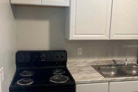 Apartment in Tampa, Florida 3 bedrooms, 69.68 sq.m. № 2267289 - photo 3