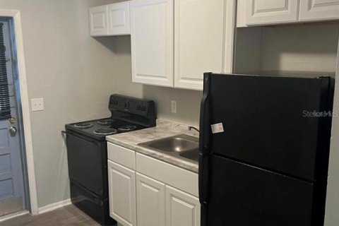 Apartment in Tampa, Florida 3 bedrooms, 69.68 sq.m. № 2267289 - photo 2