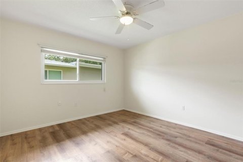 House in Sarasota, Florida 2 bedrooms, 118.45 sq.m. № 1894848 - photo 17
