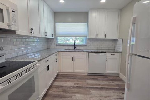 Villa ou maison à louer à Lakeland, Floride: 3 chambres, 132.94 m2 № 1912437 - photo 14