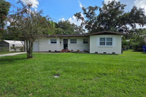Villa ou maison à louer à Lakeland, Floride: 3 chambres, 132.94 m2 № 1912437 - photo 1