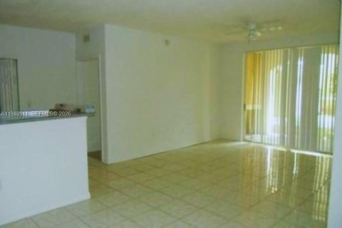 Condominio en venta en Miramar, Florida, 2 dormitorios, 90.77 m2 № 1998497 - foto 3