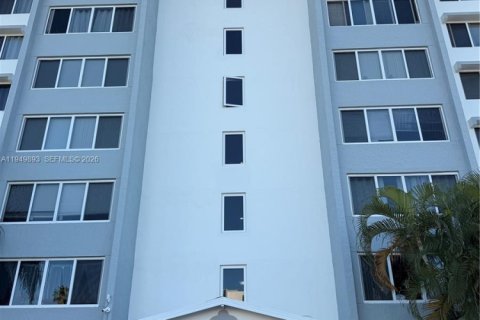 Кондоминиум с 1 спальней в Майами, Флорида № 2005588