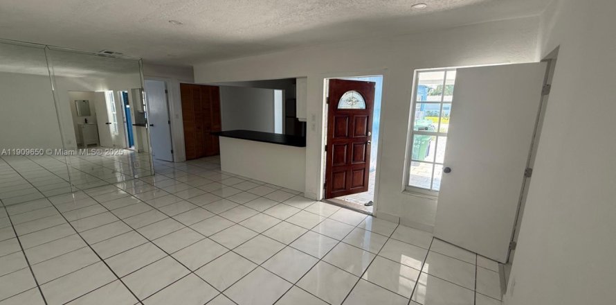 Villa ou maison à Miramar, Floride 2 chambres № 1965360