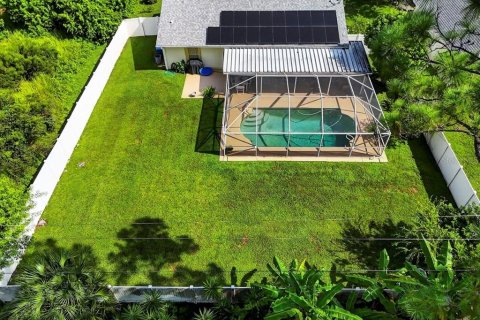 House in Palm Bay, Florida 3 bedrooms, 110.74 sq.m. № 1908080 - photo 7