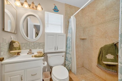House in Palm Bay, Florida 3 bedrooms, 110.74 sq.m. № 1908080 - photo 19
