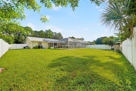 House in Palm Bay, Florida 3 bedrooms, 110.74 sq.m. № 1908080 - photo 5