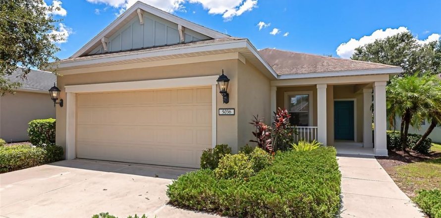 House in Bradenton, Florida 3 bedrooms, 140.19 sq.m. № 1847955