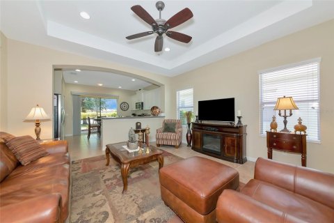 House in Bradenton, Florida 3 bedrooms, 140.19 sq.m. № 1847955 - photo 8