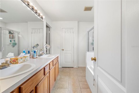 House in Riverview, Florida 3 bedrooms, 140 sq.m. № 2304423 - photo 26