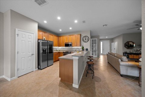 House in Ocala, Florida 2 bedrooms, 148.27 sq.m. № 2151315 - photo 5