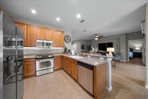 House in Ocala, Florida 2 bedrooms, 148.27 sq.m. № 2151315 - photo 2